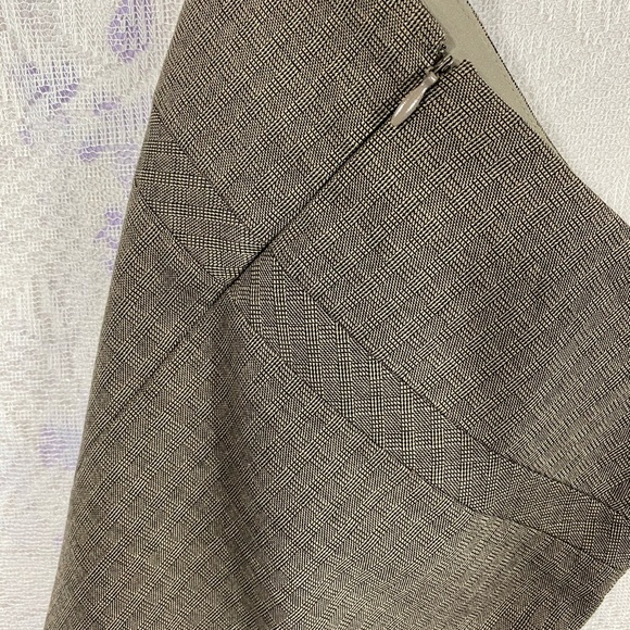 Antonio Melani Skirt Q8 - Picture 8 of 8